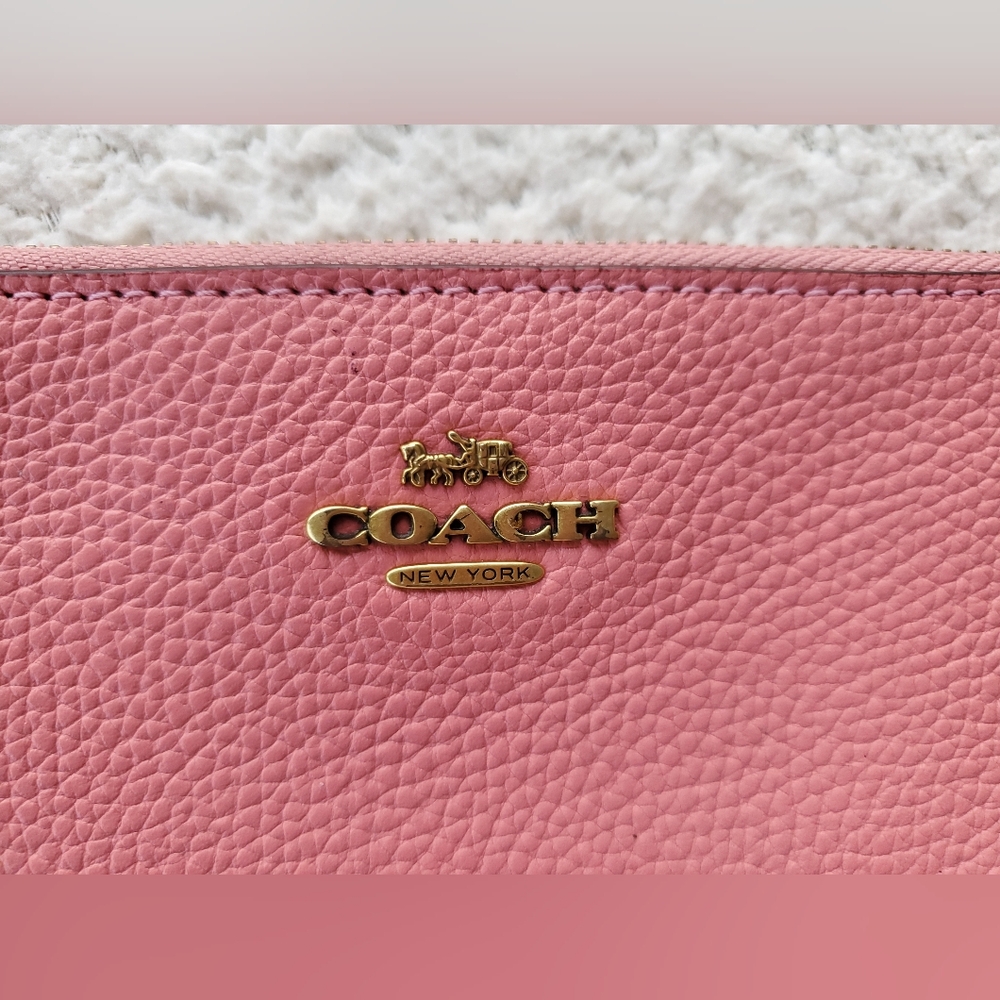 Coach Pink Leather Wristlet Damaged - Picture 6 of 7